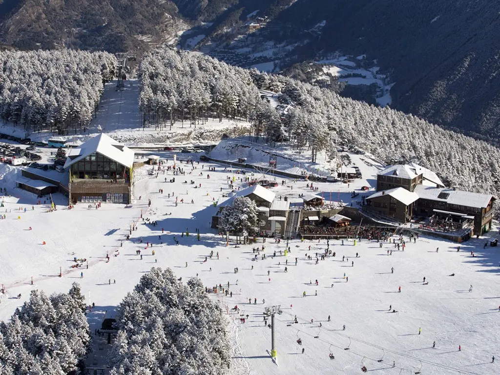 VALLNORD PAL ARINSAL private transfer Go Transfer Barcelona